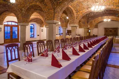 Restauracja lub miejsce do jedzenia w obiekcie Hotel Sulisław