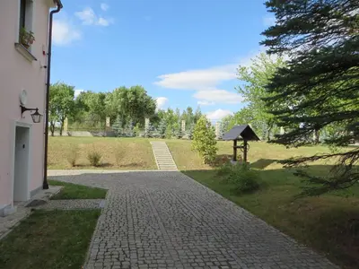 Ogród w obiekcie Hotel Sulisław