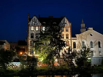 Budynek, w którym mieści się apartament