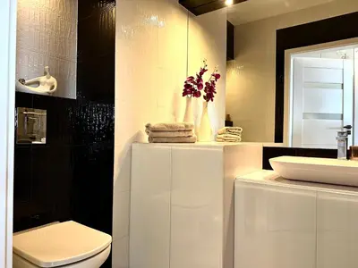 Łazienka w obiekcie PODWALE 2 Apt 31 - Self Check-In 20h - Parking & Lift