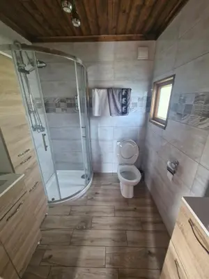 Łazienka w obiekcie Domek letniskowy Łowisko Frączków