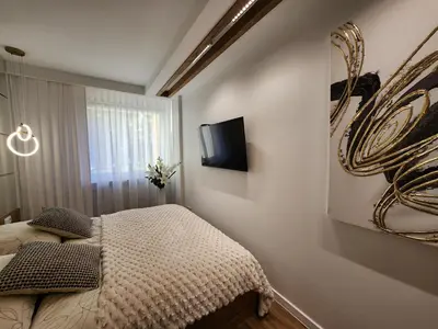 Telewizja i/lub zestaw kina domowego w obiekcie Apartament CASABLANCA - Wałbrzych, Podzamcze
