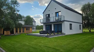 Ogród w obiekcie Oaza Brzozowa