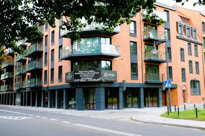 Budynek, w którym mieści się apartament