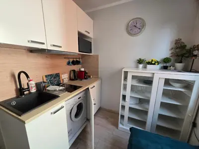 Kuchnia lub aneks kuchenny w obiekcie Mikroapartament Gamma Dyrekcyjna Wrocław