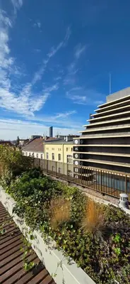 Budynek, w którym mieści się apartament