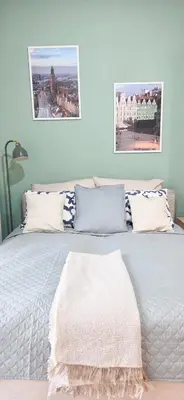Łóżko lub łóżka w pokoju w obiekcie Fairytales Apartment Czysta III