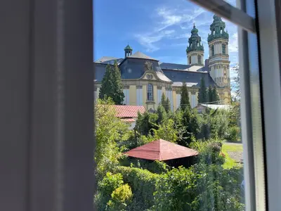 Budynek, w którym mieści się apartament