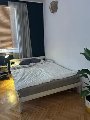 Łóżko lub łóżka w pokoju w obiekcie Studio na Średniej - Gliwice Old Town Studio Flat