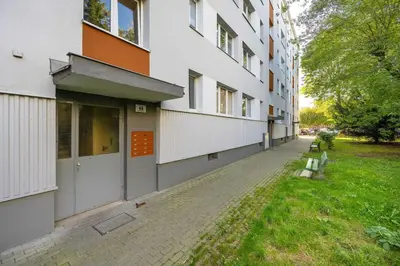 Budynek, w którym mieści się apartament