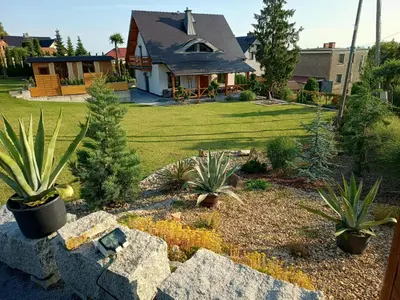 Ogród w obiekcie Domek na Skale - Apartament B ze strefą SPA