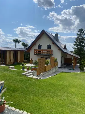 Ogród w obiekcie Domek na Skale - Apartament B ze strefą SPA