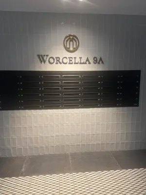 Certyfikat, podpis lub inny dokument wystawiony w obiekcie Apartament Rezydencja Worcella by Apartamenty na dni Wrocław