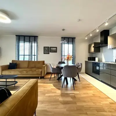 Madalińskiego Apt 25 - Balcony & Lift - 700m Main Station