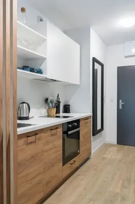 Kuchnia lub aneks kuchenny w obiekcie Jaworska One-Bedroom Apartment - ProperUNIT