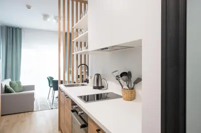 Kuchnia lub aneks kuchenny w obiekcie Jaworska One-Bedroom Apartment - ProperUNIT