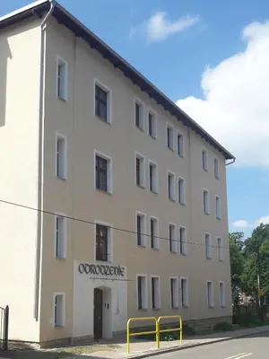 Budynek, w którym mieści się hostel