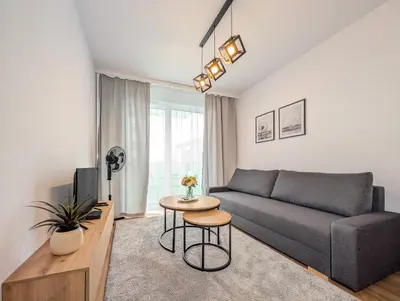 Część wypoczynkowa w obiekcie Artemskiej Comfort Apartment by BookingHost