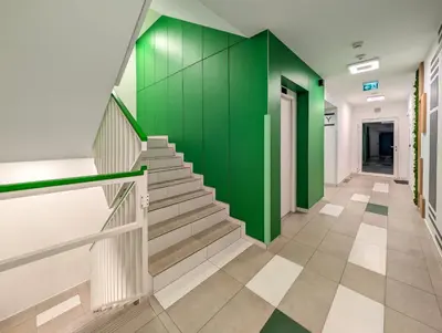 Plan piętra w obiekcie Artemskiej Comfort Apartment by BookingHost
