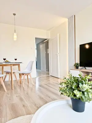 Telewizja i/lub zestaw kina domowego w obiekcie Apartament Palisadowa by Enklawa