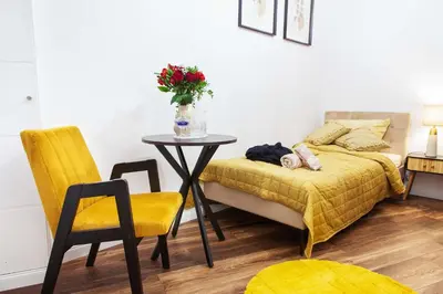 Łóżko lub łóżka w pokoju w obiekcie Cybulskiego 11 - Pokoje - Rooms, 24h self check-in