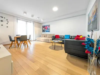 Część wypoczynkowa w obiekcie Rymarska Spacious Apartment by BookingHost