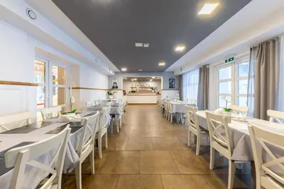 Restauracja lub miejsce do jedzenia w obiekcie Stara Stołówka
