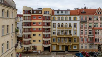 Budynek, w którym mieści się apartament