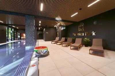 Basen w obiekcie Polanica Park - LAGUNA - PREMIUM LUX 209 lub w pobliżu