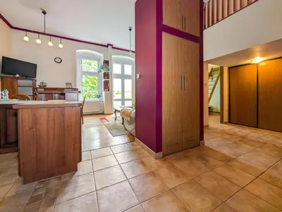 Kuchnia lub aneks kuchenny w obiekcie Podwale Central Apartment by BookingHost