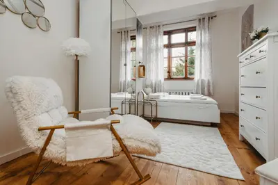 Łóżko lub łóżka w pokoju w obiekcie Bujwida - unikalny apartament przy Placu Grunwaldzkim, Uniwersytetach i Politechnice - Wrocław - Fair Rentals