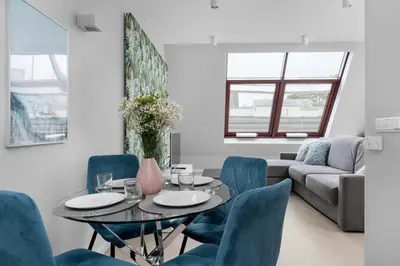 Część wypoczynkowa w obiekcie Krawiecka Wrocław Sky Loft by Solarento