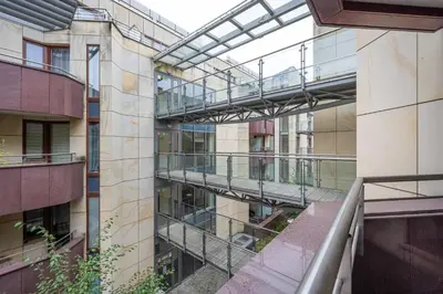 Balkon lub taras w obiekcie Krawiecka Wrocław Sky Loft by Solarento