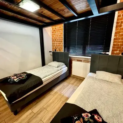 Apartament Paryski 3- przytulne studio dla 2-4 osób w CENTRUM