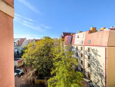 Budynek, w którym mieści się apartament