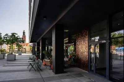 Budynek, w którym mieści się apartament
