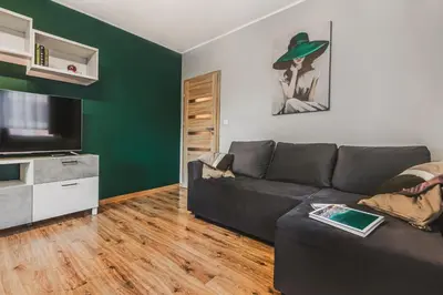 Telewizja i/lub zestaw kina domowego w obiekcie Komfort 2 sypialnie Parking Klima