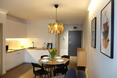 Kuchnia lub aneks kuchenny w obiekcie Apartament TOLKA z balkonem i garażem podziemnym gratis