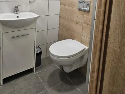 Łazienka w obiekcie Noclegi Jodłowa