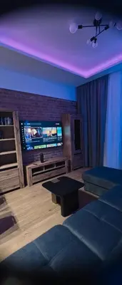Telewizja i/lub zestaw kina domowego w obiekcie Apartament centrum - loft Plac Piłsudskiego