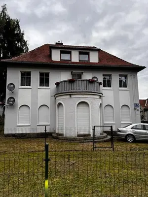 Budynek, w którym mieści się apartament