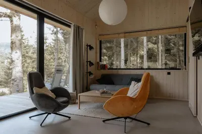 Część wypoczynkowa w obiekcie Wood Rest, MyWeek
