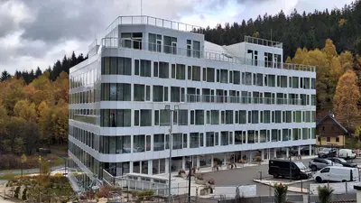 Budynek, w którym mieści się aparthotel