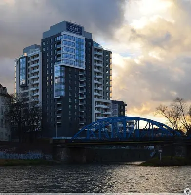 Widok na rzekę nieopodal tego apartamentu