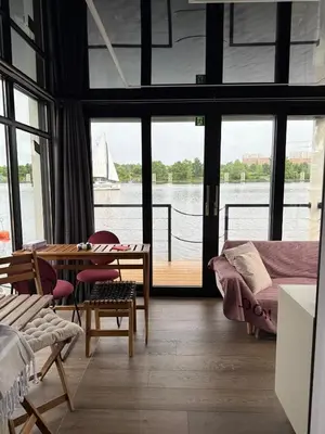 Balkon lub taras w obiekcie Lukrecja HouseBoat