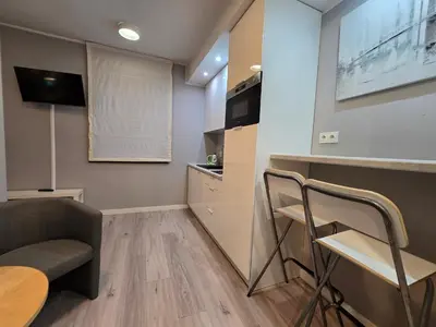 Telewizja i/lub zestaw kina domowego w obiekcie Happy Estate - ul Krawiecka 1 - BLISKO RYNEK