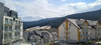 Widok na góry z tego apartamentu