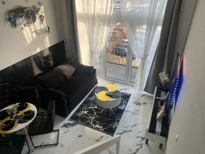 Część wypoczynkowa w obiekcie Apartments by Radecka Zarembowicza Wrocław Lotnisko - Nowoczesny apartament o podwyższonym standardzie