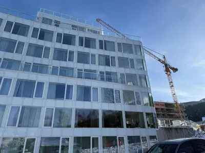 Budynek, w którym mieści się apartament