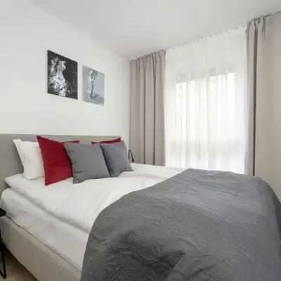 Stylish Apartment for 4 People with Underground Parking by Noclegi Renters